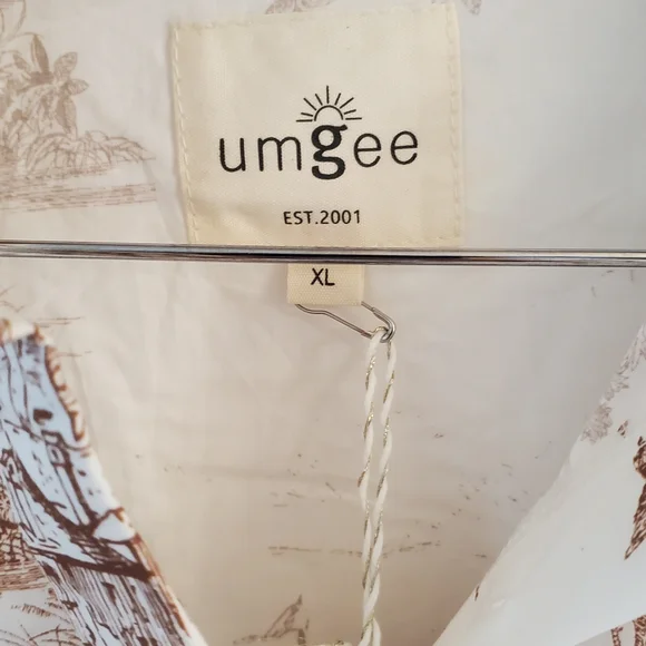 Umgee Cream and Brown Scenic Toile Print Short-Sleeve Button-Up Shirt - Picture 2 of 5
